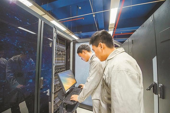 我是一名拥有6年工作经验的网络兼桌面运维工程师！